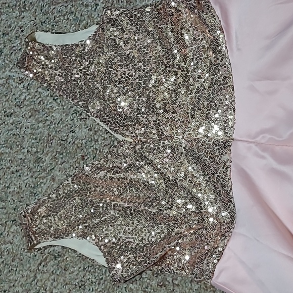 Dress - Picture 2 of 3